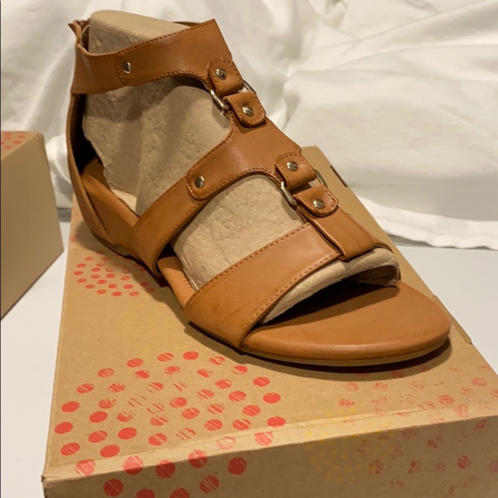 Euro Soft Sandals USA 10 Euro 42 M